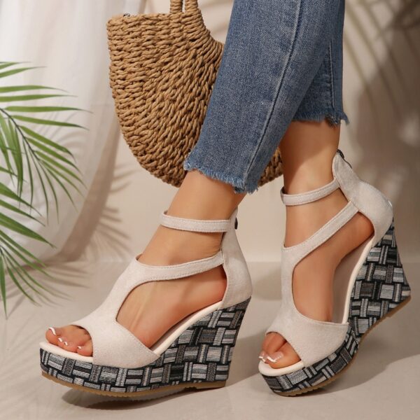 Summer Wedge-shaped women's thick soled sandals