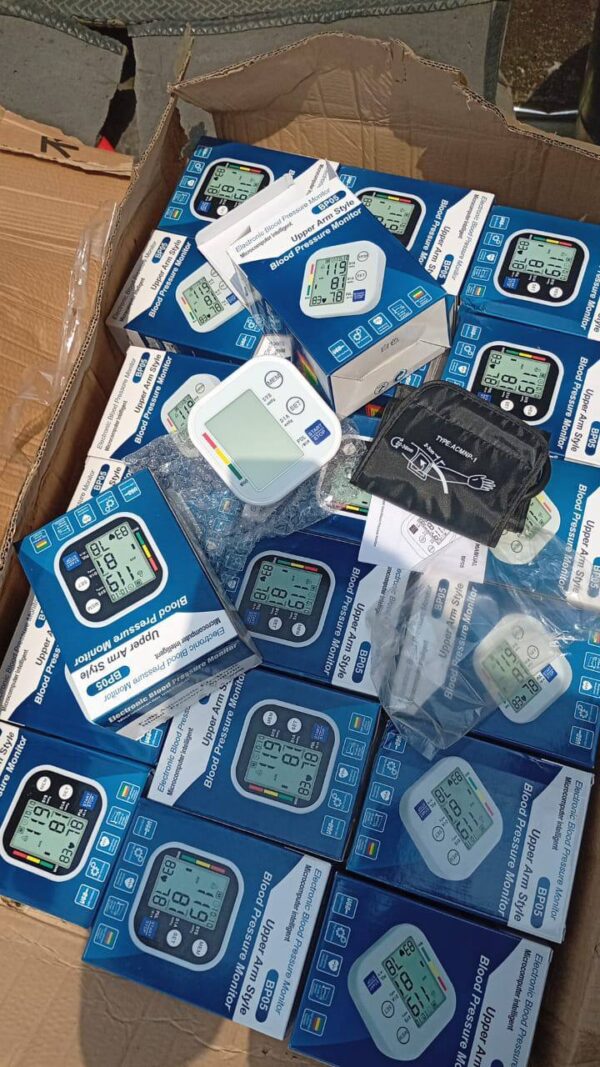 BATTERY/ELECTRIC OPERATED SUPER ARM STYLE BLOOD PRESSURE MONITOR (BP05)