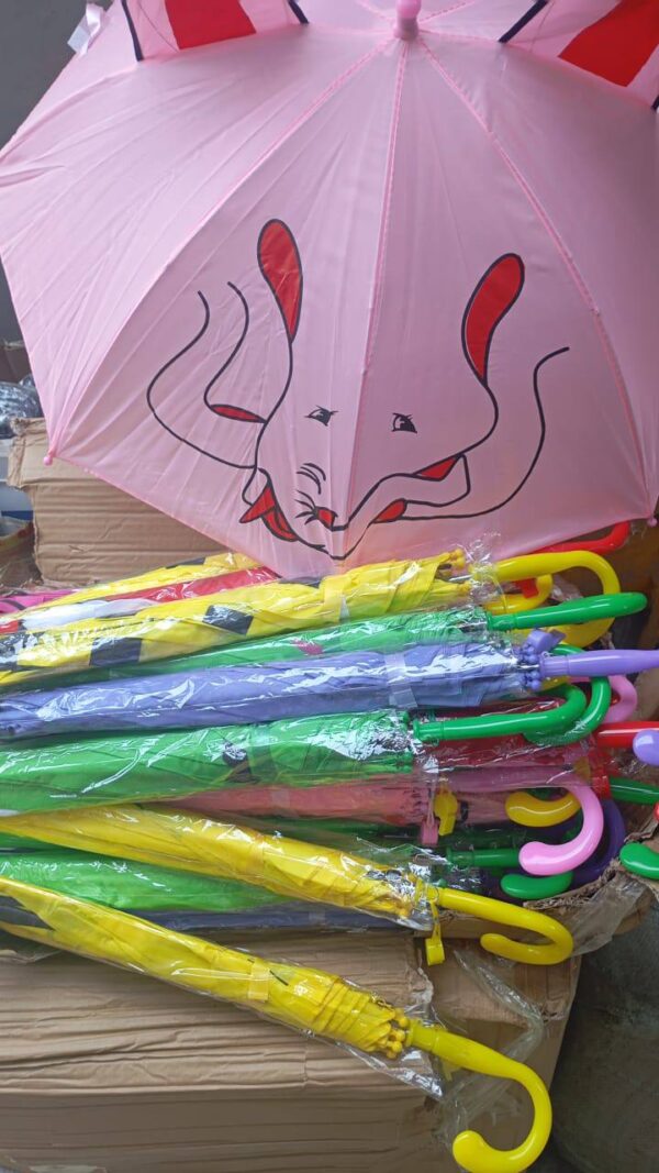 FUN KIDS CHARACTER UMBRELLA
