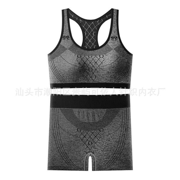 2PCS SEAMLESS HIGH STRETCH LADIES ‘SHORT’ GYM WEAR SET – HIP HUGGING TUMMY CONTROL BIKER SHORT & PADDED TOP BRA 